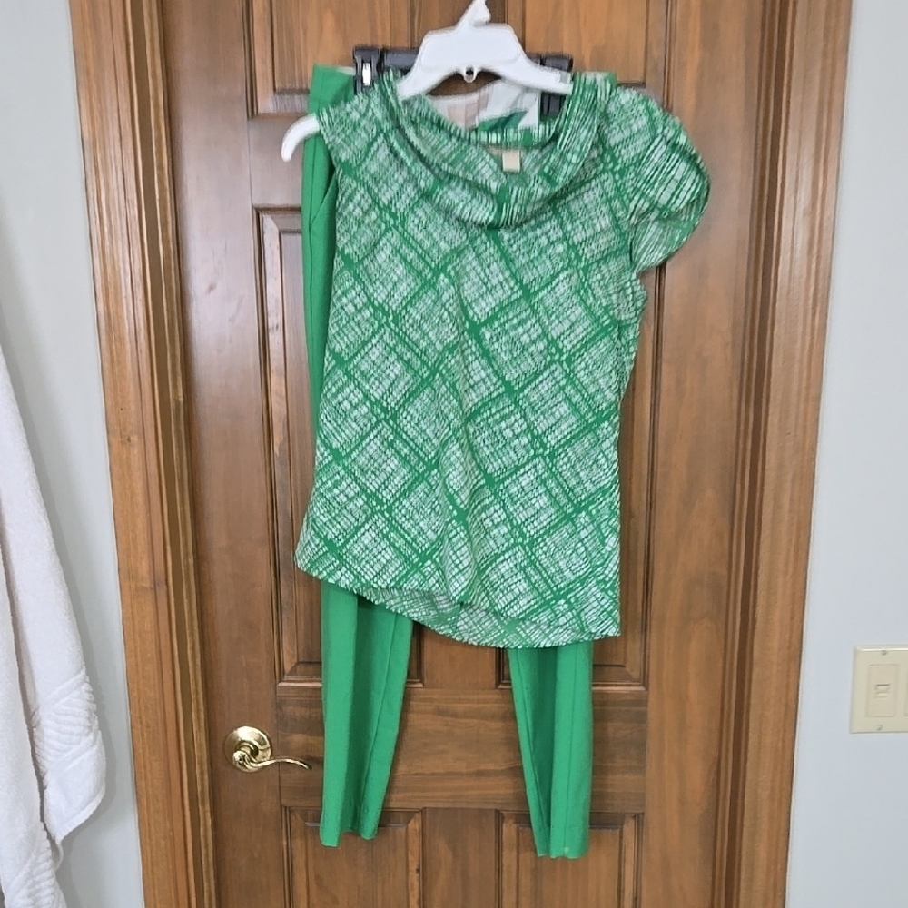 Banana Republic Green Geometric Top and Pants Set